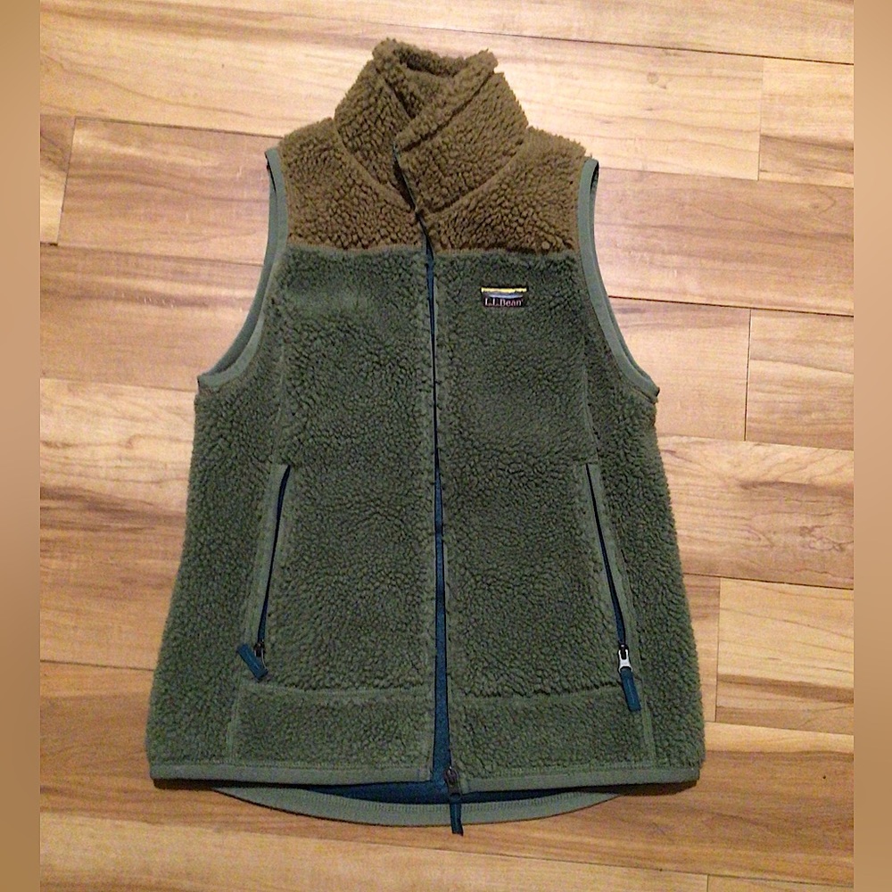 Like new LL Bean vest.